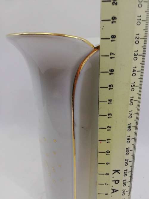 Gorgeous Spanish porcelain vase
