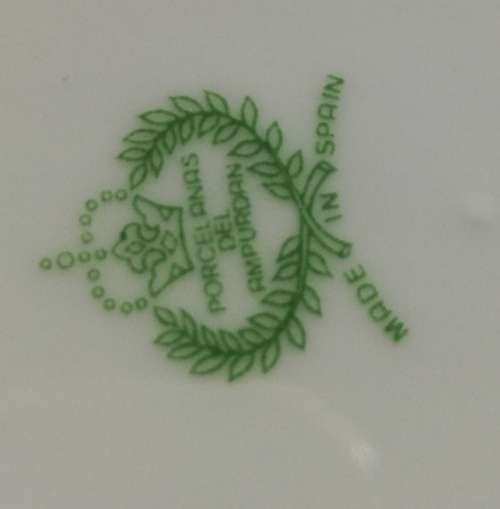 Gorgeous Spanish porcelain vase