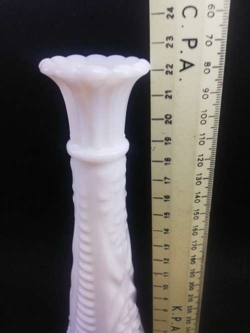 Milk glass vase