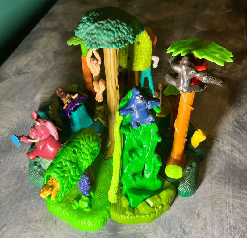 1999/2000 McDonalds Happy Meal Toys Tarzan Complete Set 8