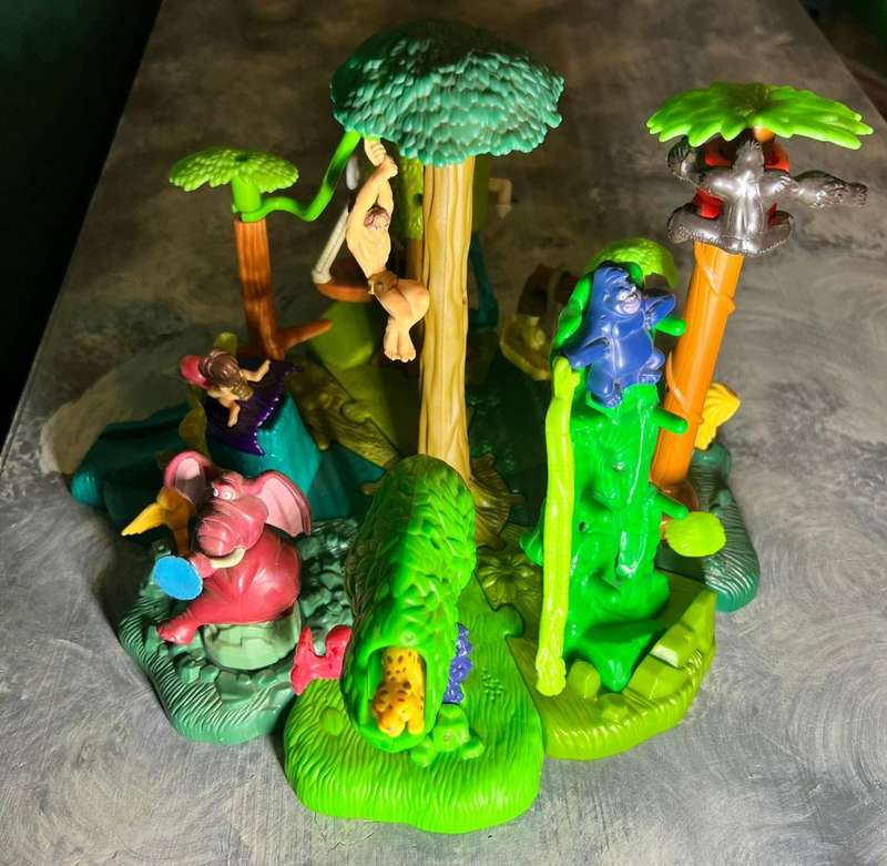 1999/2000 McDonalds Happy Meal Toys Tarzan Complete Set 8