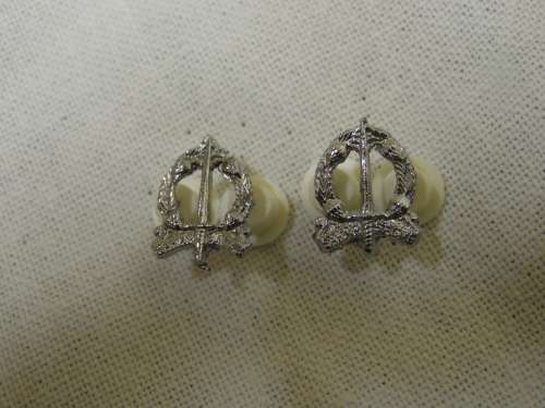 MILITARY POLICE MESS DRESS COLLAR BADGE SET ALL PINS