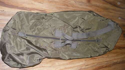 SADF DUFFEL BAG (BALSAK) LIKE NEW