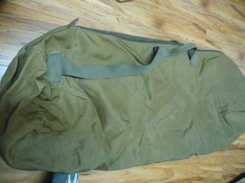 SADF DUFFEL BAG (BALSAK) WITH ZIP GOOD CONDITION