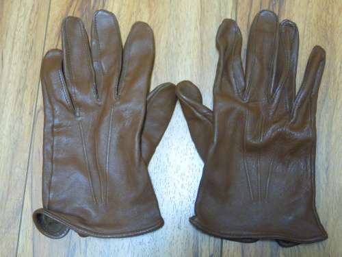OFFICERS GLOVES SIZE +- LARGE (SOFT LEATHER TYPE)