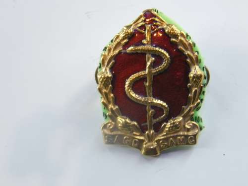 SA MEDICAL CORPS CAP BADGE 1959-1979 ALL SCREWS