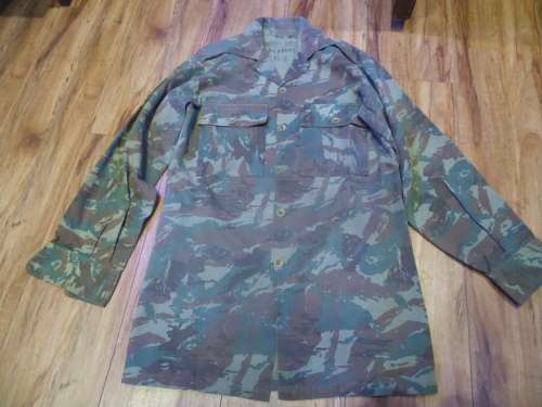 32 BATTALION LONG SLEEVE SHIRT SIZE SMALL (ONE SLEEVE BUTTON MISSING)