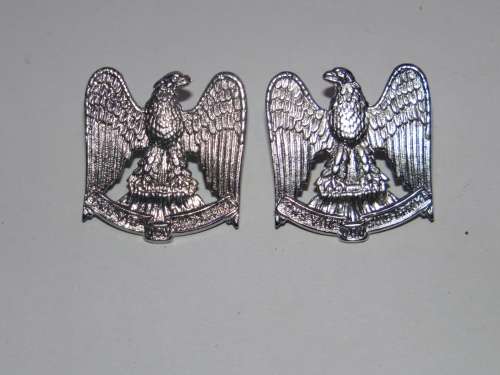 REGIMENT LOUW WEPENER COLLAR BADGE SET ALL PINS