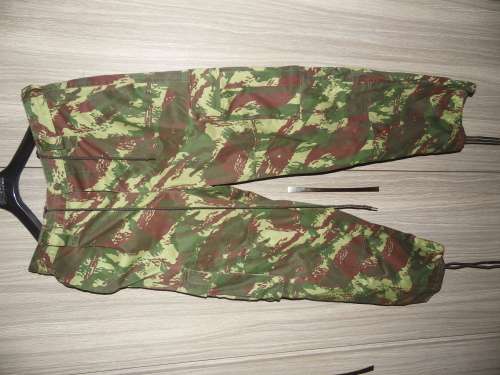 PORTUGUESE CAMMO PANTS SIZE 4 LIKE NEW