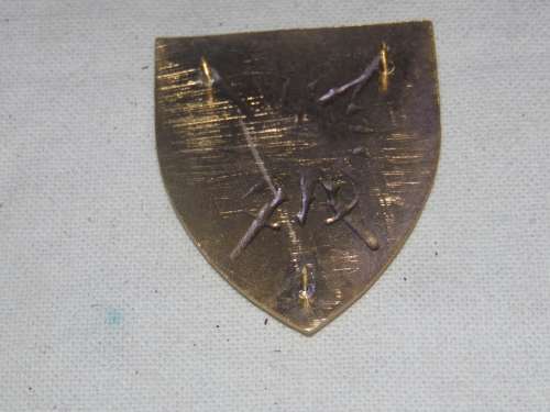 SPECIAL FORCES(RECCE) HQ ALL PINS CRACKS ON ENAMEL