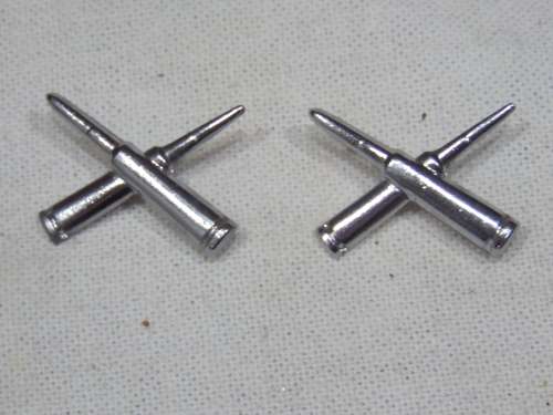 AMMUNITION CORPS COLLAR BADGE SET