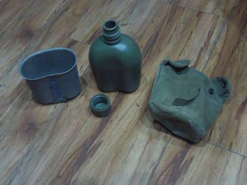 SADF 1LT WATER BOTTLE,FIRE BUCKET AND COVER