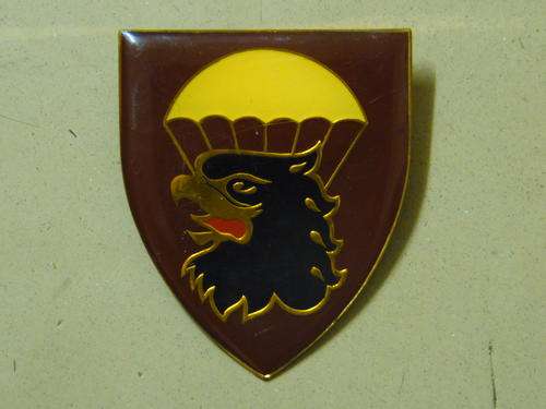 44 PARACHUTE BRIGADE (F2) 2 PINS