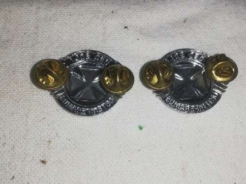 REGIMENT DAN PIENAAR COLLAR BADGE SET