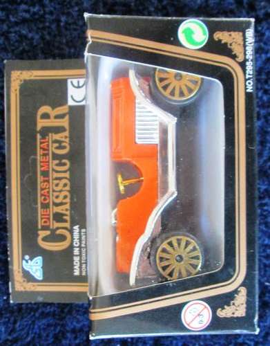 Die Cast Metal Classical Car - 11cm