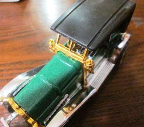Die Cast Classic Metal Car