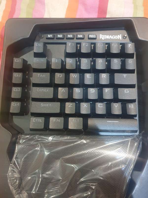 REDRAGON IDA KEYBOARD -- NO RESERVE