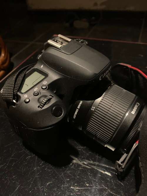 Canon EOS 77D Digital Camera + Extra Lens