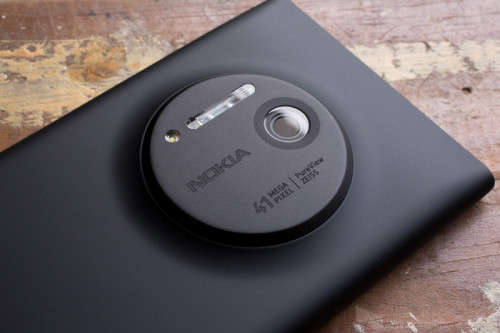 Nokia Lumia 1020 Smartphone & Camera Accessory Bundle *BARGAIN