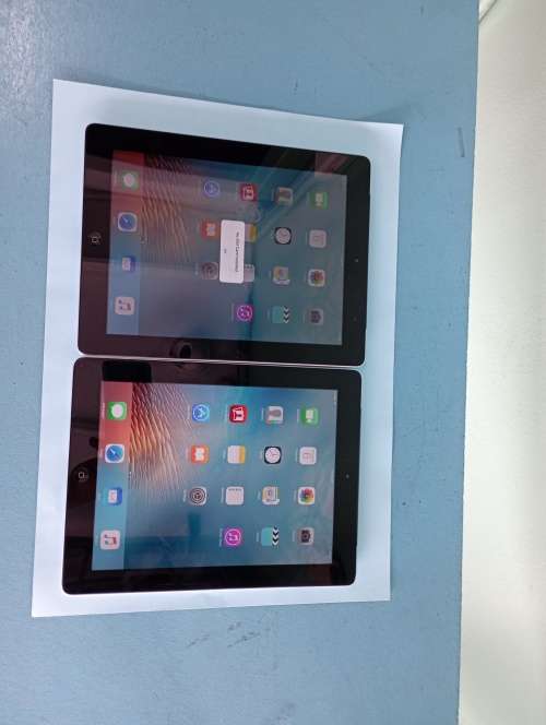 Apple Ipad A1430 64gb WIFI & SIM Clean!