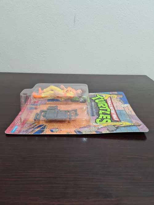 1988 Teenage Mutant Ninja Turtles April O`Neil Vintage Unpunched.