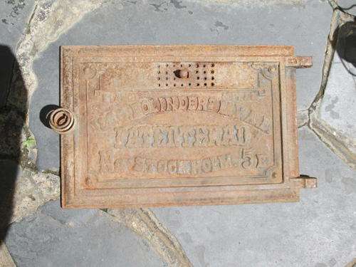 ANTIQUE WOOD STOVE OVEN DOOR. REALLY COOL!!! HINGES GOOD. WILL LOOK GREAT ON YOUR BRAAI OVEN!