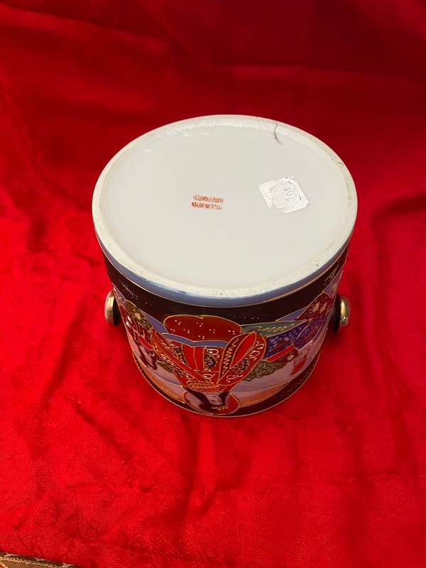Japanese Biscuit Barrel