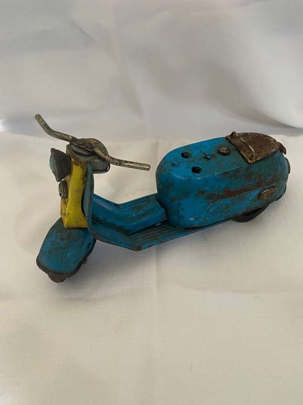 VINTAGE TOY