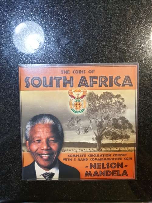 2000 Nelson Mandela comemorative set with prooflike R5