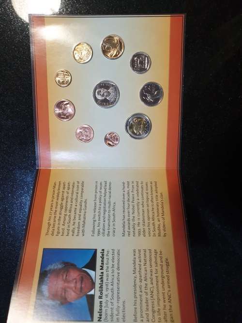 2000 Nelson Mandela comemorative set with prooflike R5