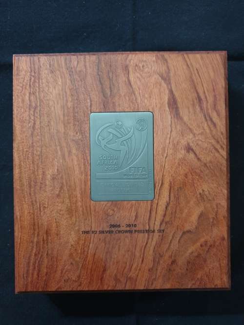 2010 Prestige Fifa 2006-2010 Crown Set