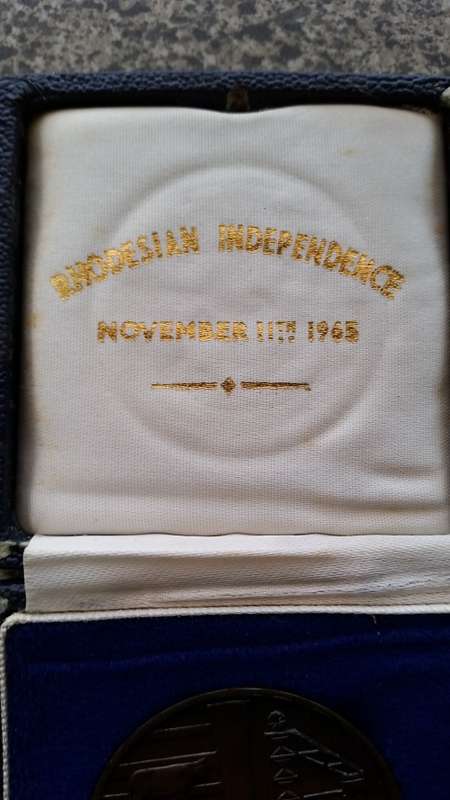 11 November 1965 Rhodesia Independence Bronze Medallion