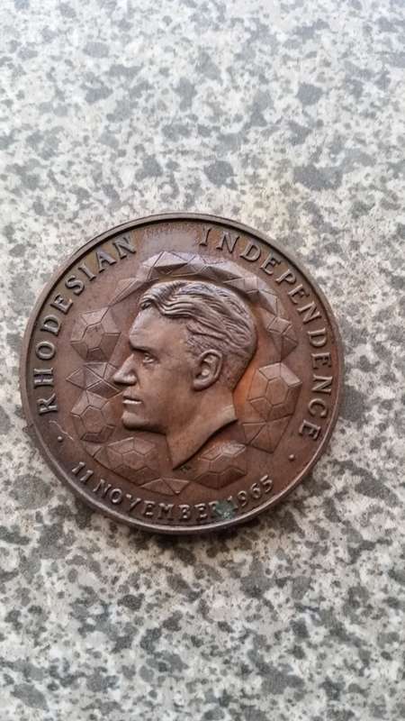 11 November 1965 Rhodesia Independence Bronze Medallion