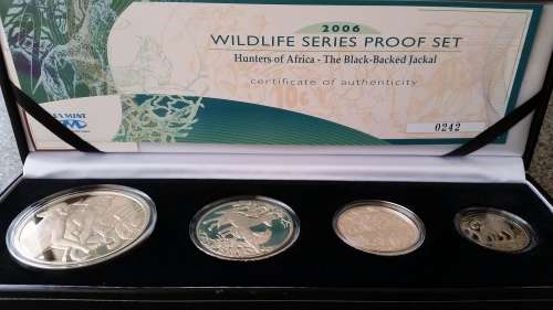 2006 Wildlife Series Proof Set - Hunters of Africa - The Black-backed Jackal Nu 242