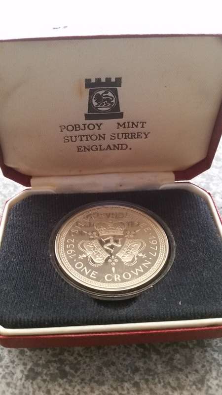 1952-1977 Isle Of Man - Silver Jubilee - One Crown Silver Encapsulated  certified in Red case
