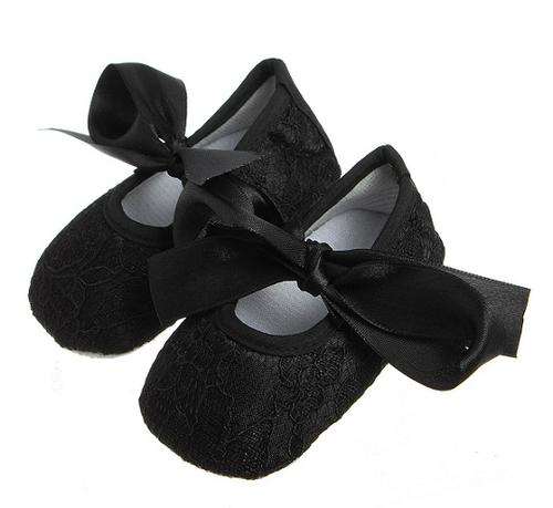 Baby Shoes Lacy Black (12 - 18 mths)