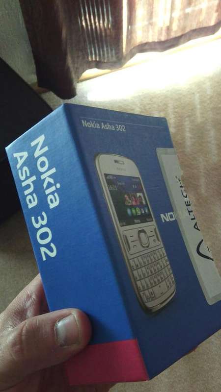 Nokia ASHA 302