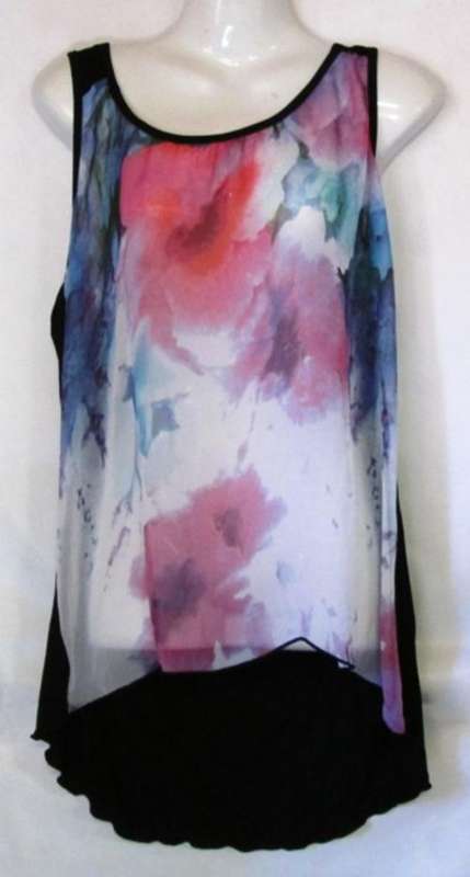 Ladies summer floral  top size 42  - POSTAGE  FREE IN S.A.