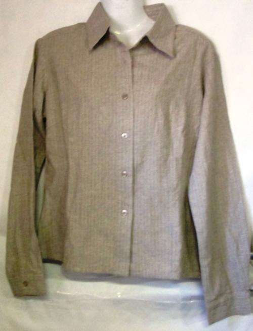 Stunning ladies collar top size M / 34  - POSTAGE  FREE IN S.A.
