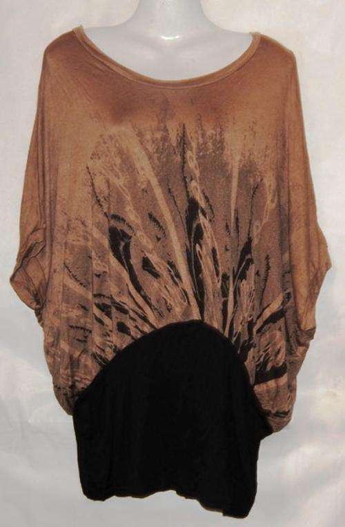 Ladies summer top size one size fits up to 40 - POSTAGE  FREE IN S.A.