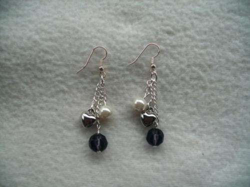 **st patricks special** PURPLE glass and PEARL bead, HEART charm EARRINGS **