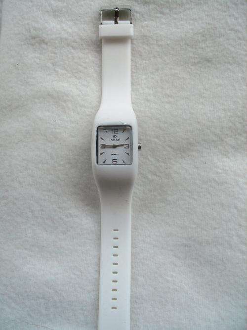 <<opening promotion>>FREE SHIPPING<<White Ladies Watch