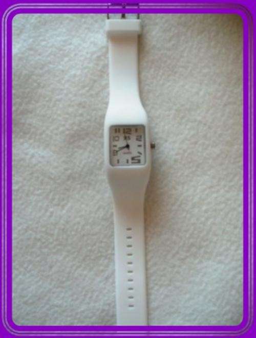 **christmas promotion**WHITE WATCH - limited edition!!