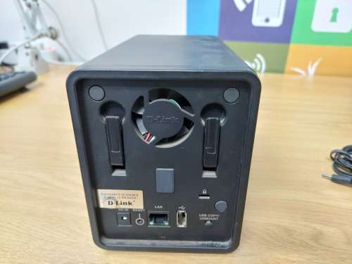 2-Bay NAS: D-Link ShareCentre DNS-325
