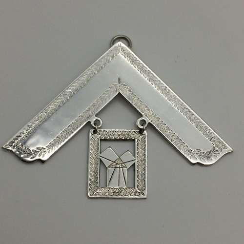 Quality Vintage Masonic 'Past Master' Jewel