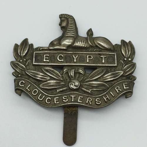 British - Gloucestershire Regiment Cap Badge