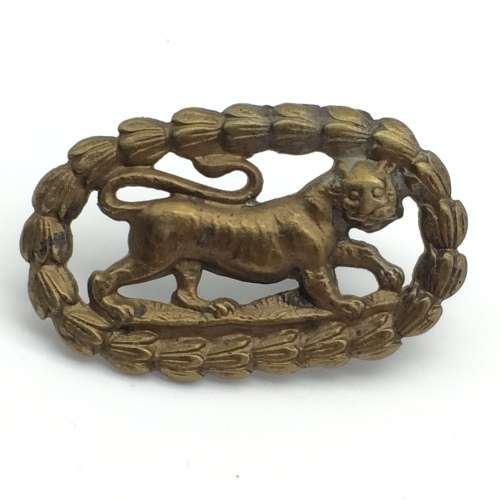 British - Royal Leicestershire Regiment Collar Badge