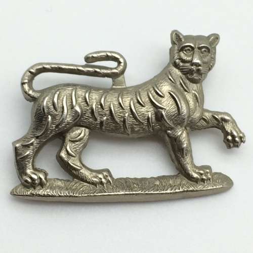 British - Pair of `Gordon Highlanders` Collar Badges