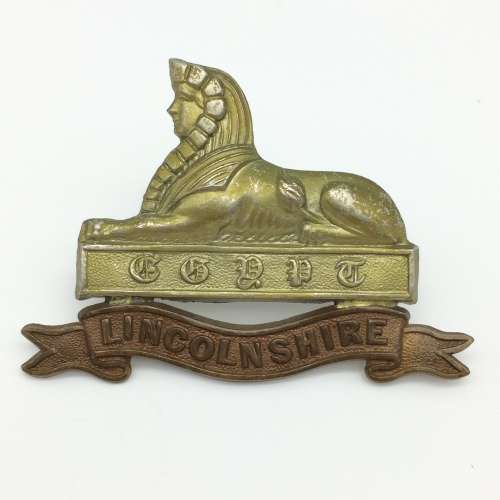 British - `Lincolnshire Regiment` Cap Badge