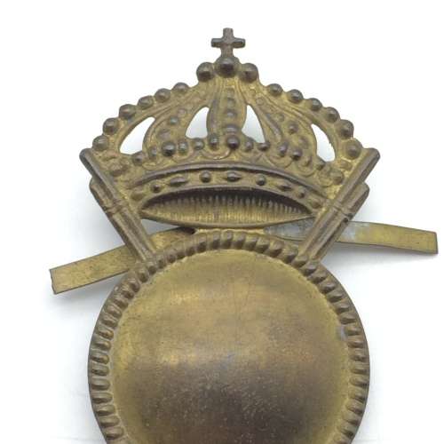 Italian - WW2 `Infantry Regiment` Pith Helmet Badge
